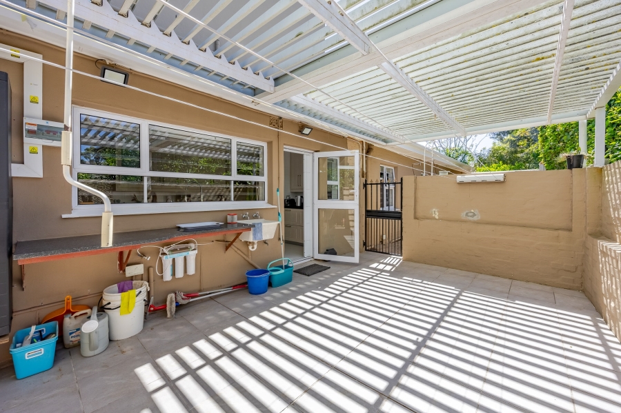 5 Bedroom Property for Sale in Kenilworth Upper Western Cape